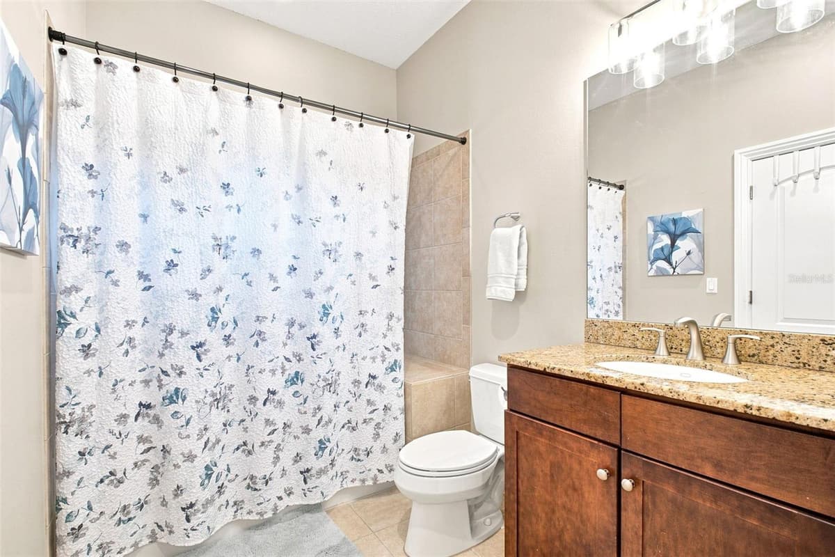 2557 PLATT STREET — photo 15 of 32