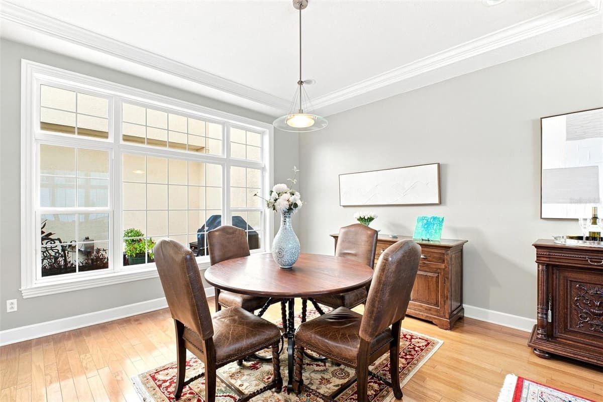 2557 PLATT STREET — photo 6 of 32