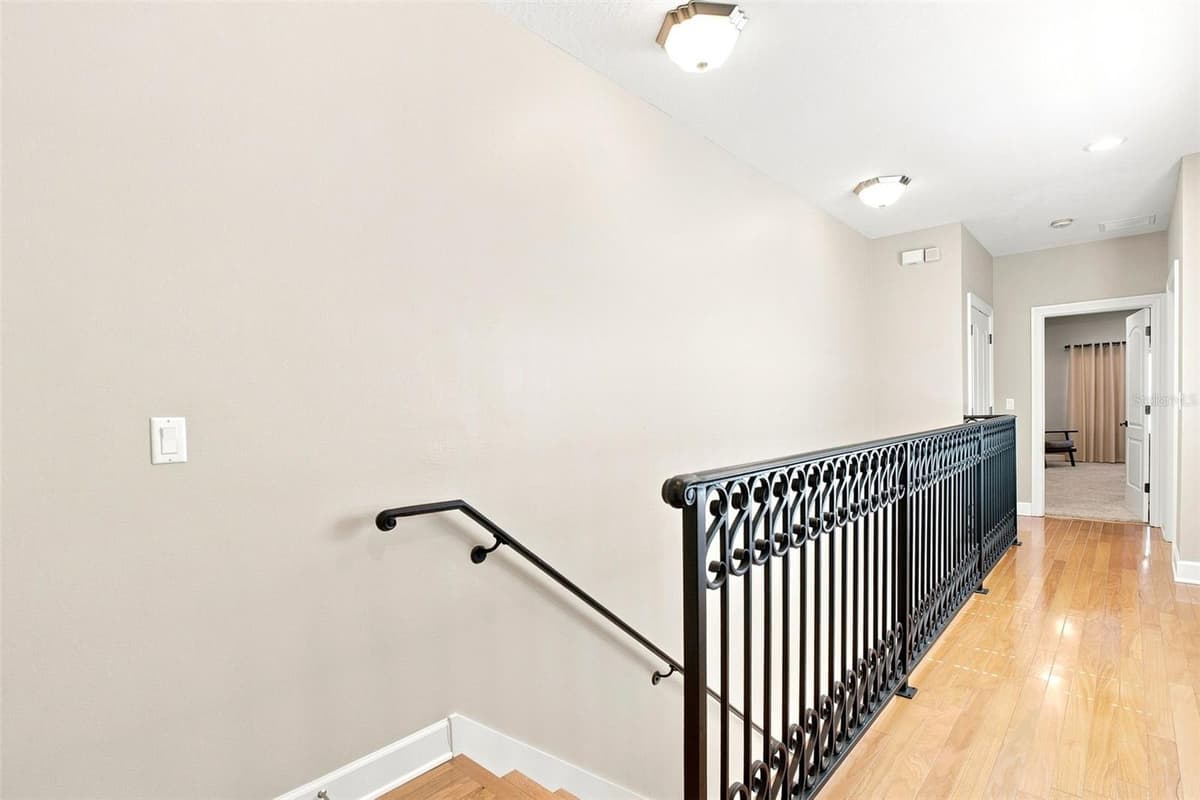 2557 PLATT STREET — photo 26 of 32
