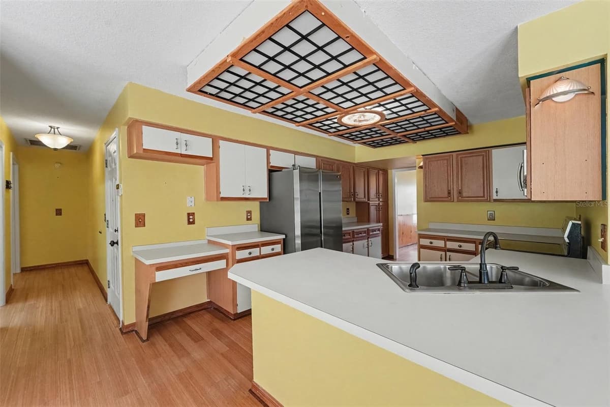 6203 FARTHING STREET — photo 9 of 30