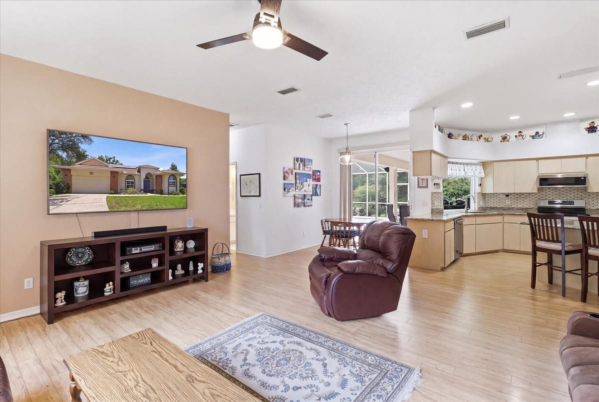 3843 NORTHCREST COURT — photo 16 of 45