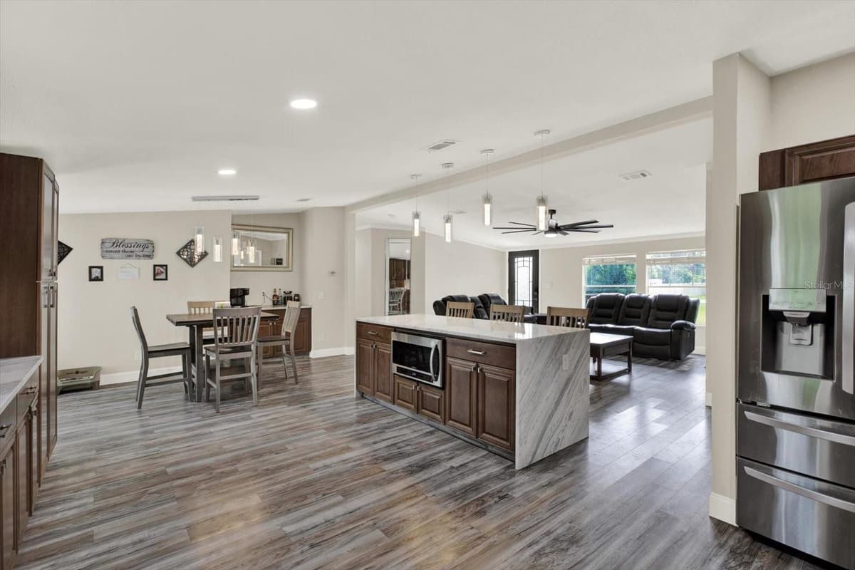 13611 MCINTOSH DRIVE — photo 7 of 35