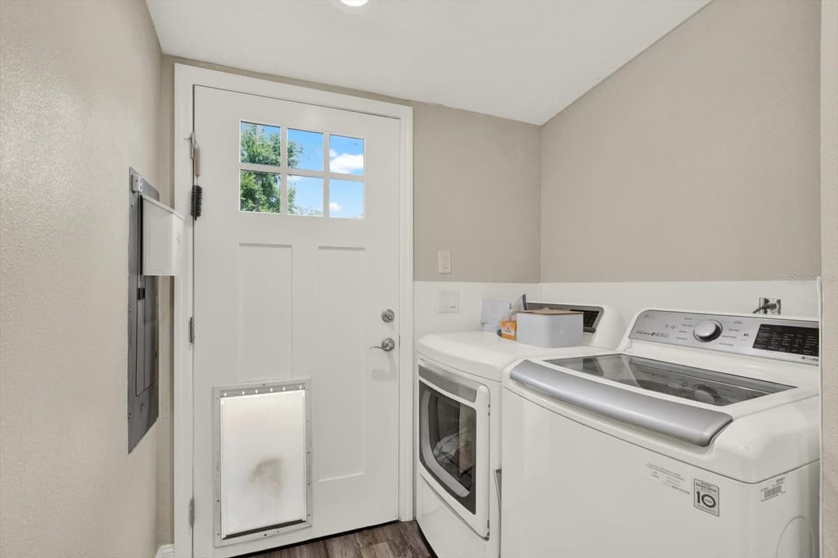 13611 MCINTOSH DRIVE — photo 25 of 35