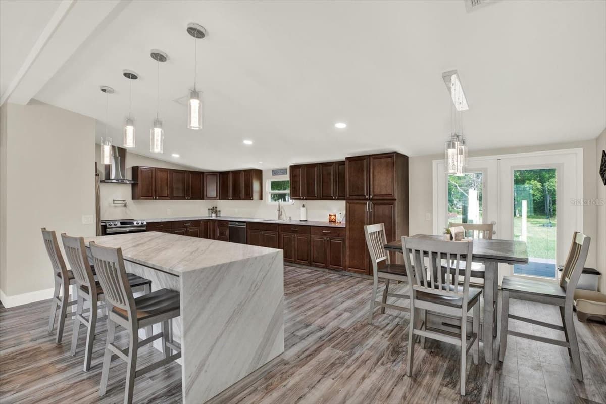 13611 MCINTOSH DRIVE — photo 5 of 35
