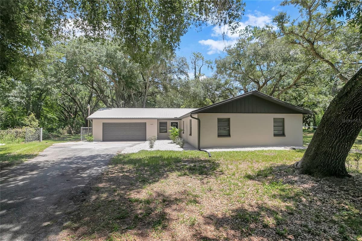 1609 ITCHEPACKESASSA DRIVE — photo 1 of 41
