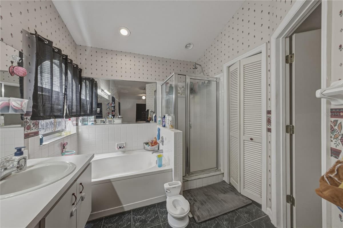 8054 KAITLIN CIRCLE — photo 36 of 49