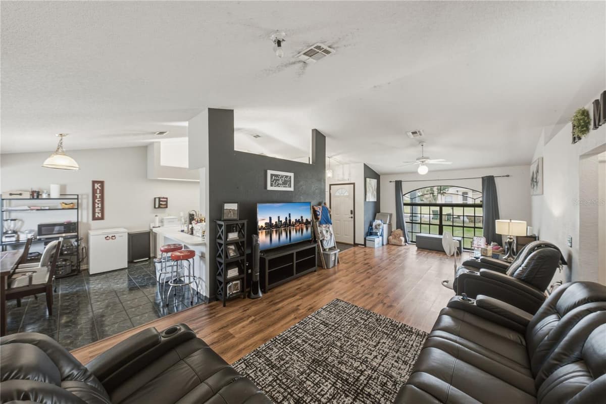 8054 KAITLIN CIRCLE — photo 15 of 49