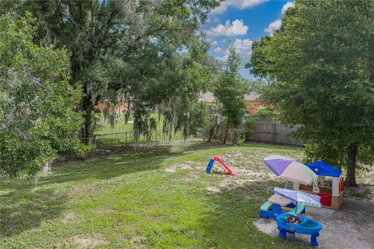 8054 KAITLIN CIRCLE — photo 40 of 49