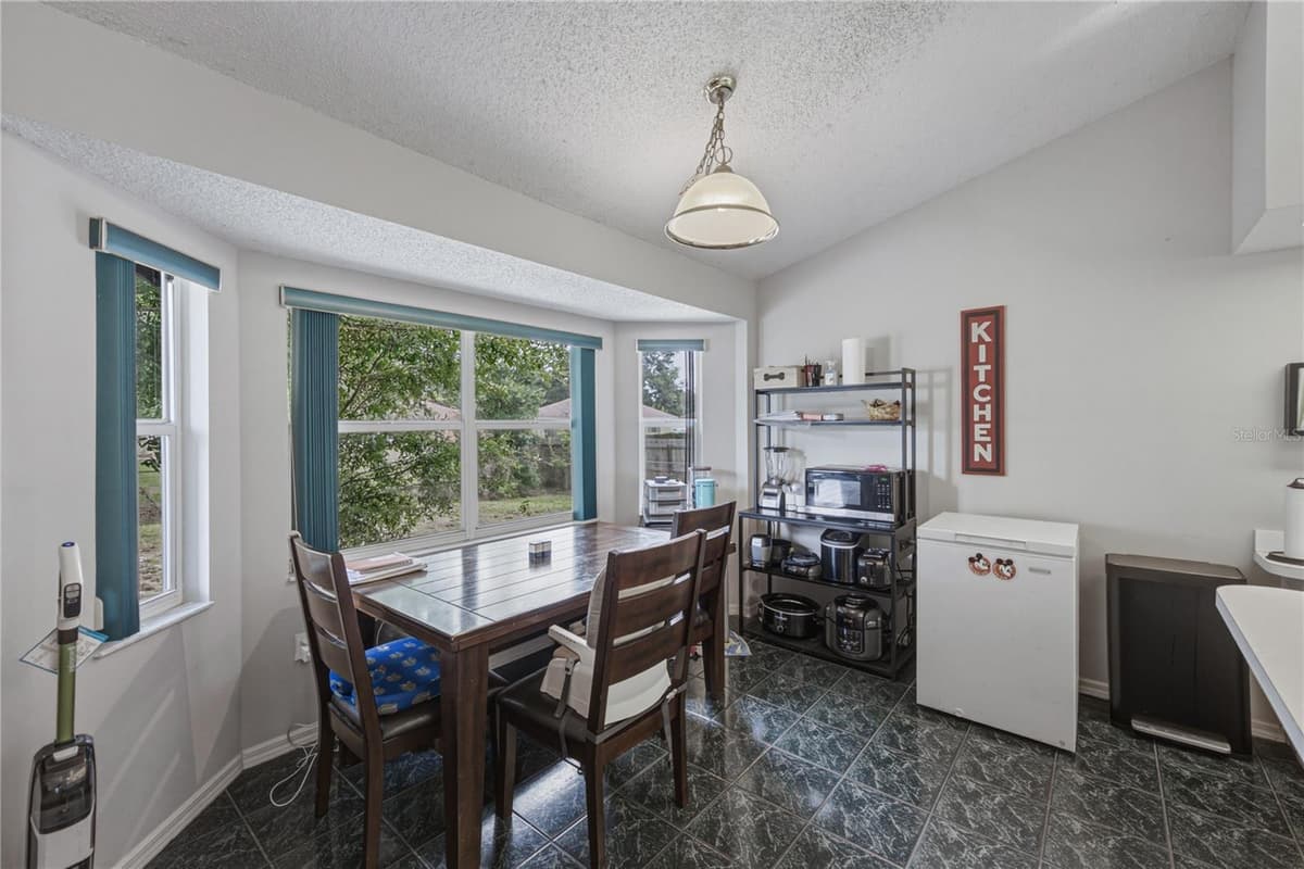 8054 KAITLIN CIRCLE — photo 18 of 49