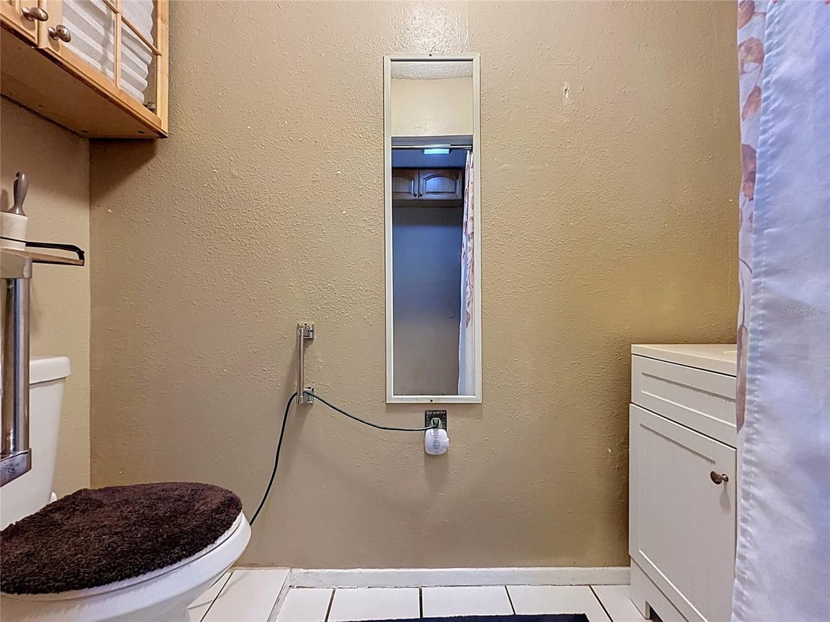 1520 OVERDALE STREET — photo 9 of 22