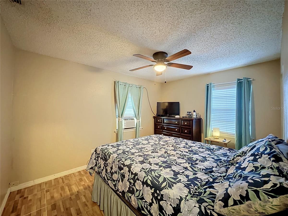 1520 OVERDALE STREET — photo 17 of 22