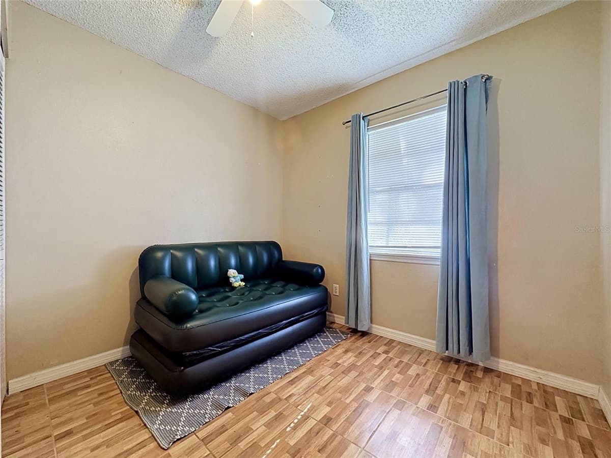 1520 OVERDALE STREET — photo 13 of 22