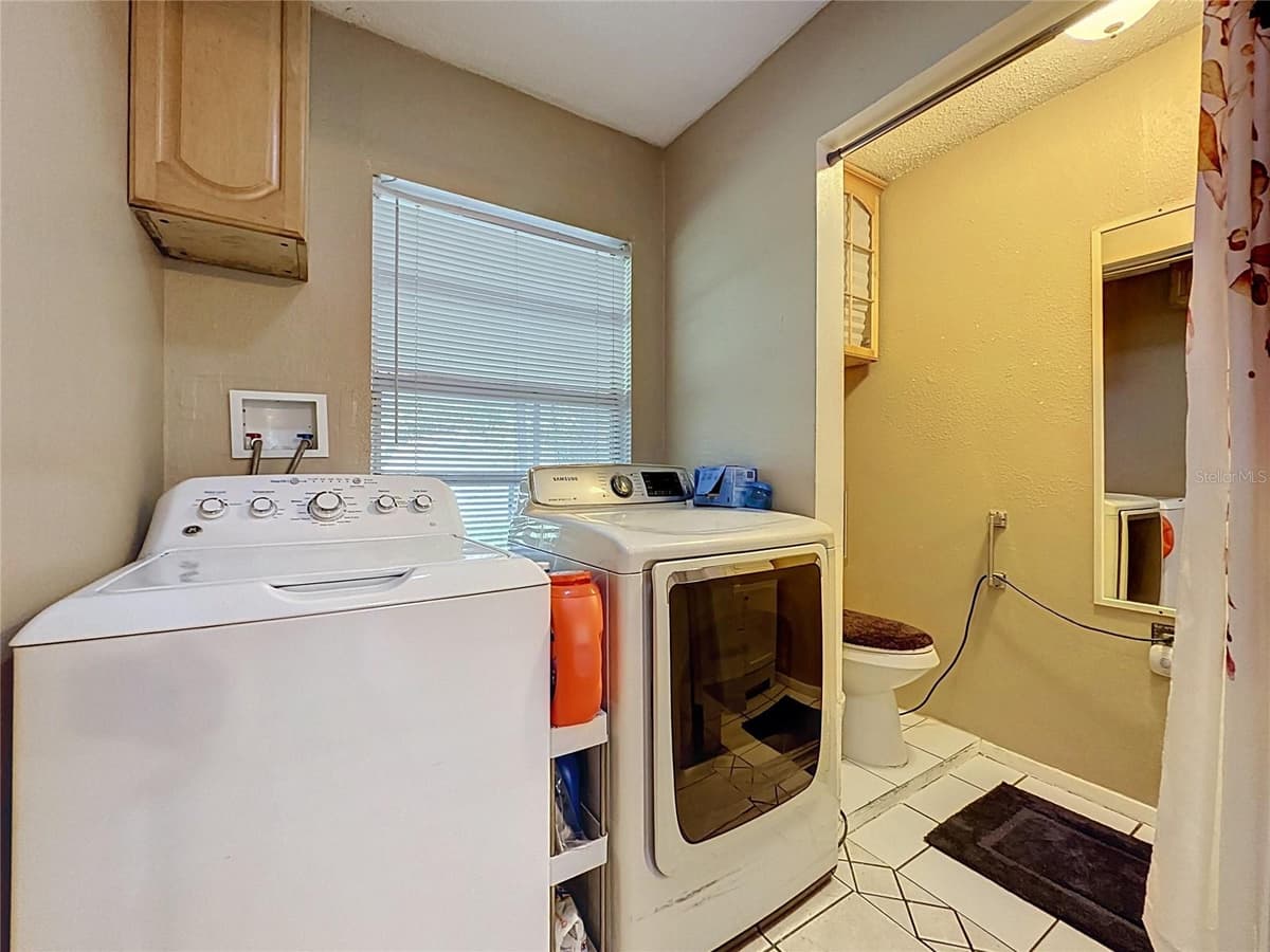 1520 OVERDALE STREET — photo 8 of 22