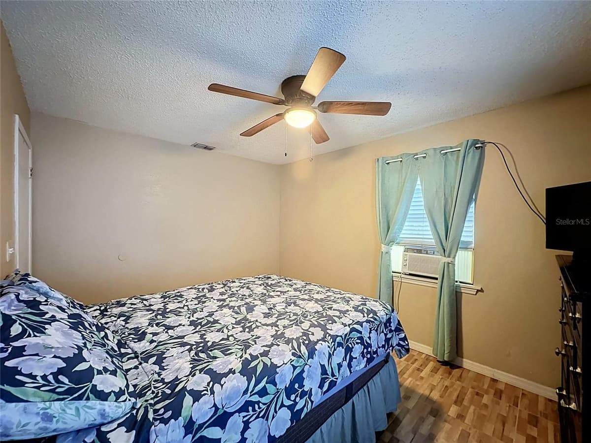 1520 OVERDALE STREET — photo 18 of 22