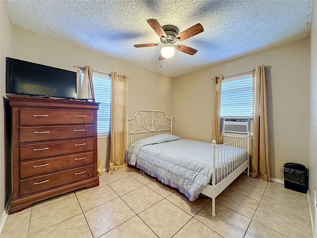 1520 OVERDALE STREET — photo 15 of 22