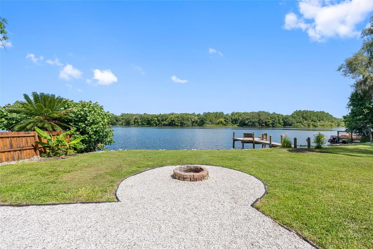 4221 RIVER HILLS DRIVE — photo 4 of 48