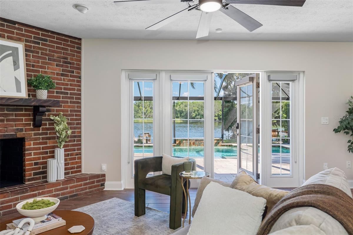 4221 RIVER HILLS DRIVE — photo 17 of 48