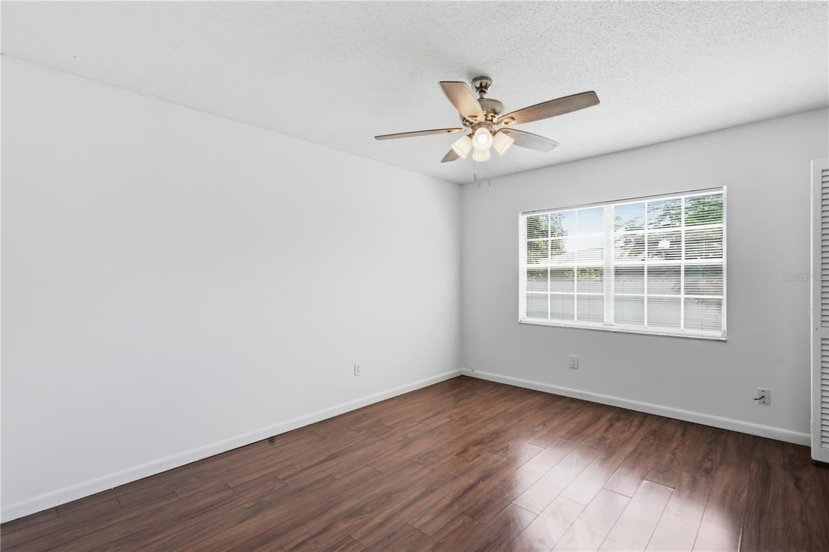 604 ROYAL CREST DRIVE — photo 38 of 56