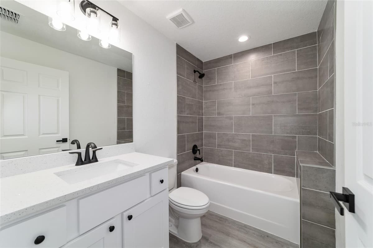 22632 NAUTILUS BOULEVARD — photo 7 of 29