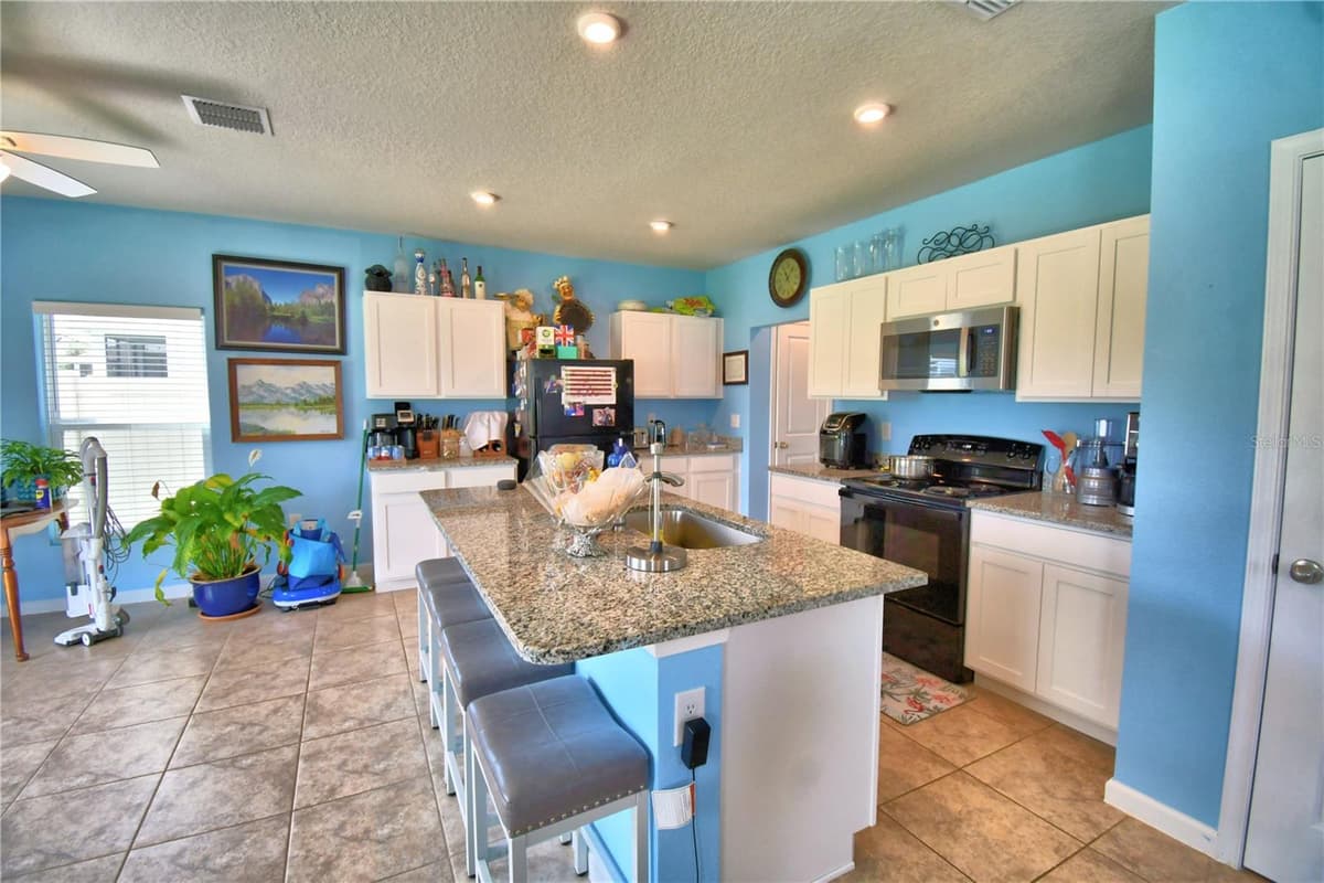 5148 HELM STREET — photo 20 of 47