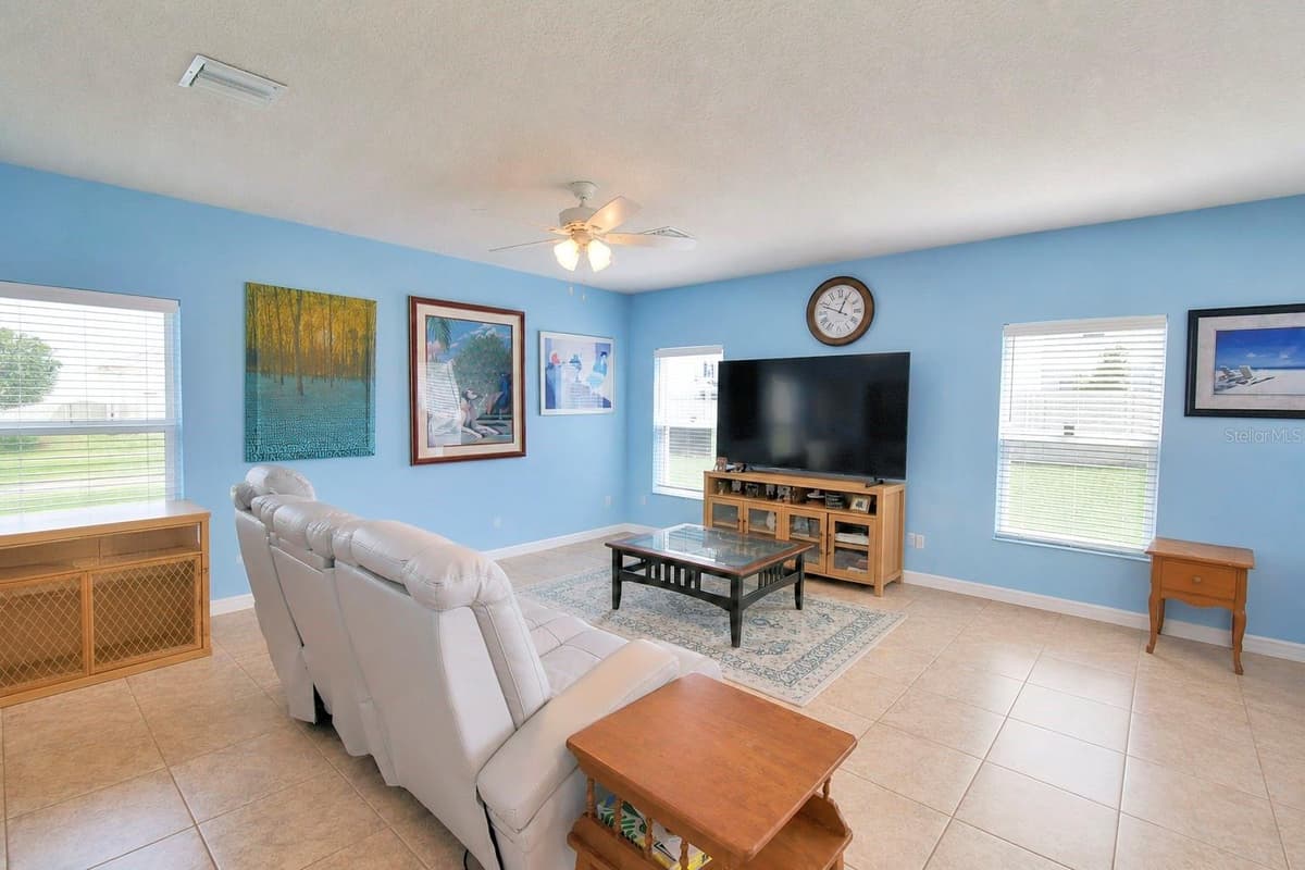 5148 HELM STREET — photo 14 of 47
