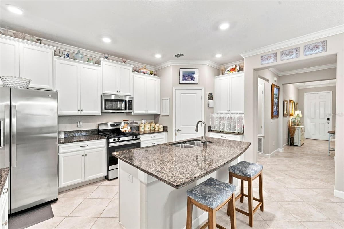 9189 SHADYSIDE LANE — photo 27 of 80
