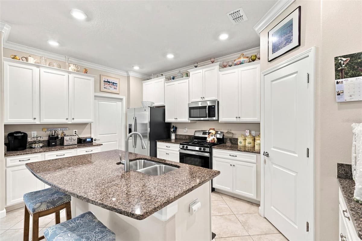 9189 SHADYSIDE LANE — photo 30 of 80