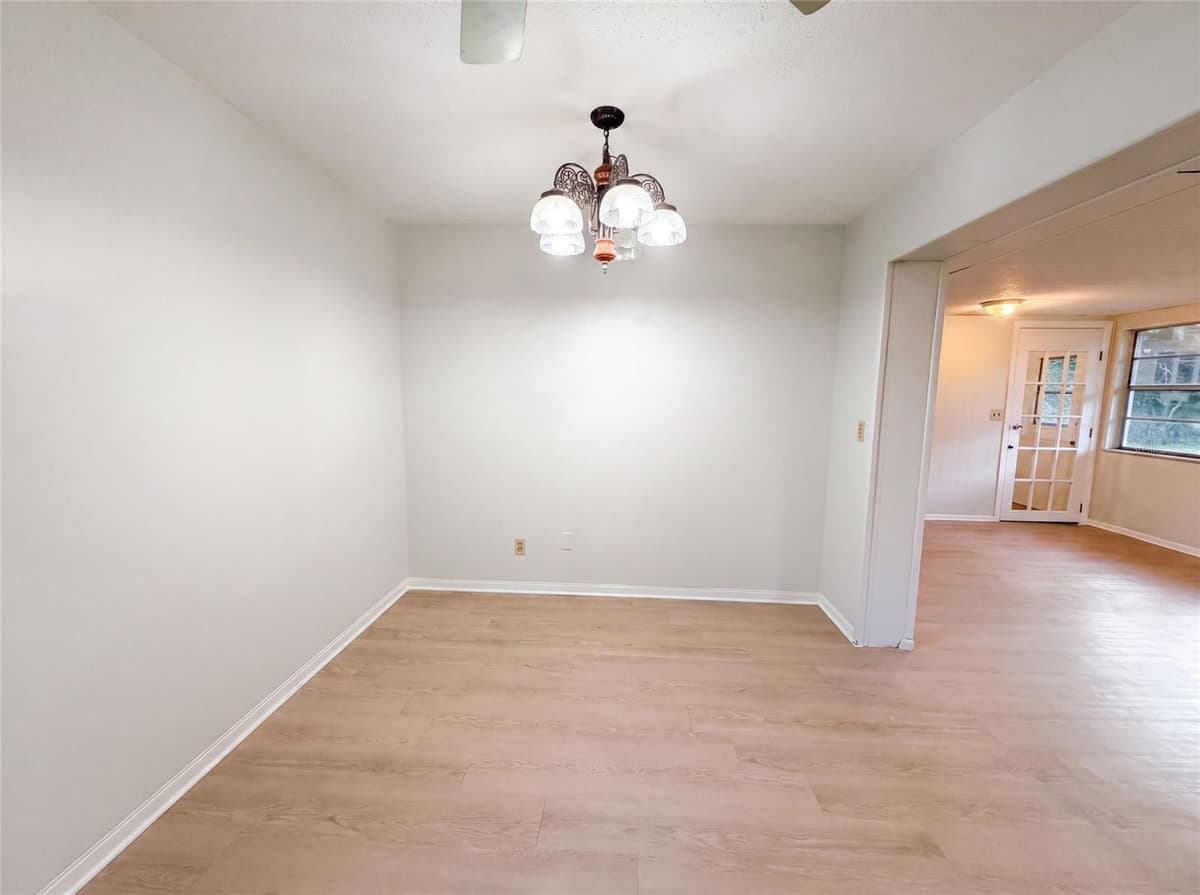 1436 ALABAMA AVENUE — photo 6 of 23