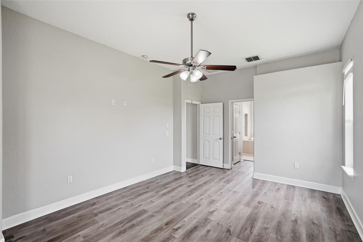 200 LAKE ARIETTA COURT — photo 30 of 48