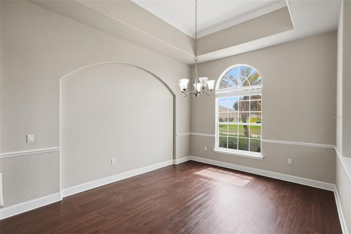 200 LAKE ARIETTA COURT — photo 11 of 48