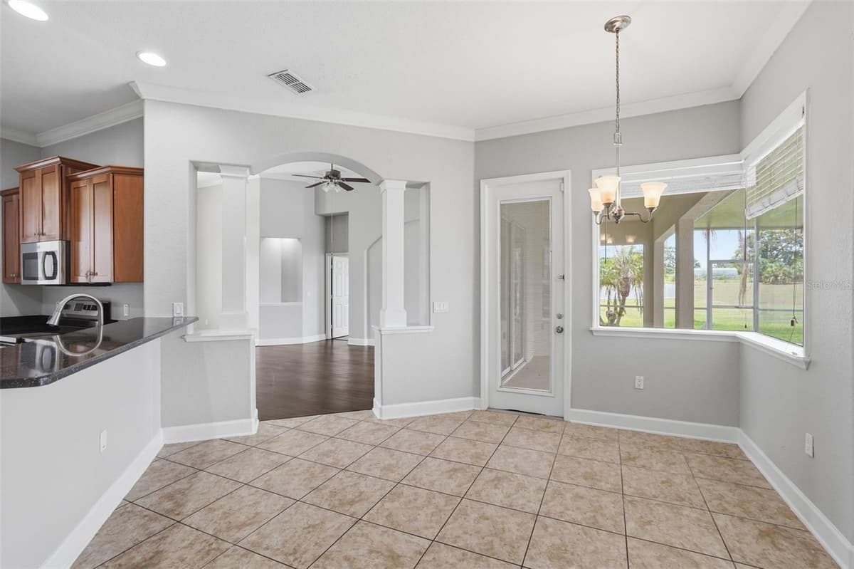 200 LAKE ARIETTA COURT — photo 15 of 48