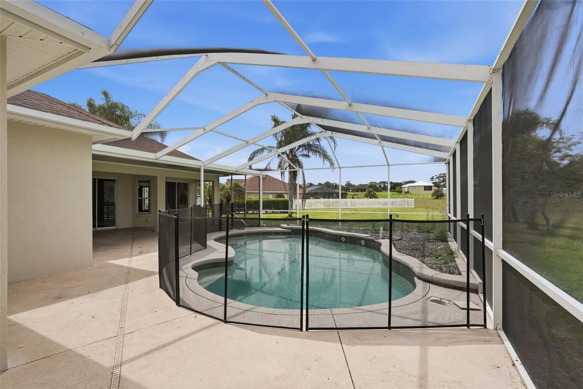200 LAKE ARIETTA COURT — photo 44 of 48