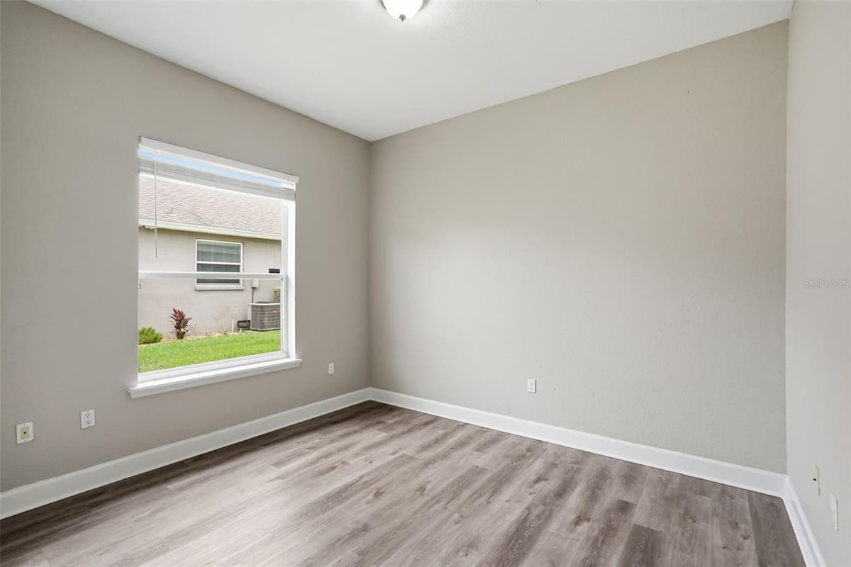 200 LAKE ARIETTA COURT — photo 25 of 48