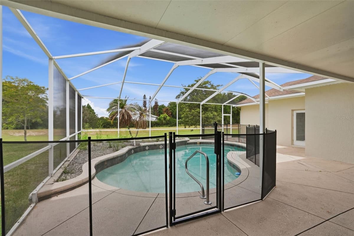 200 LAKE ARIETTA COURT — photo 43 of 48
