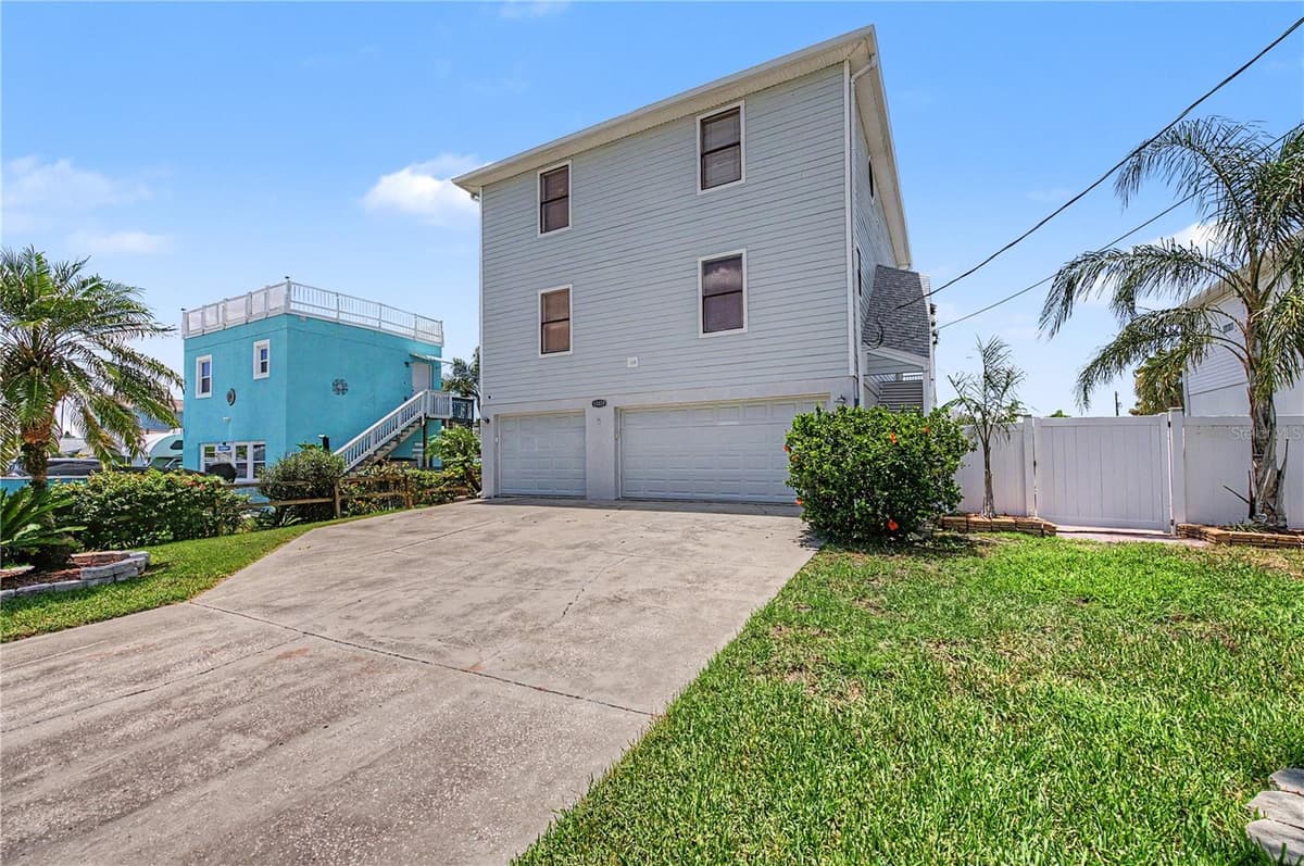 13337 SUSAN DRIVE — photo 6 of 68