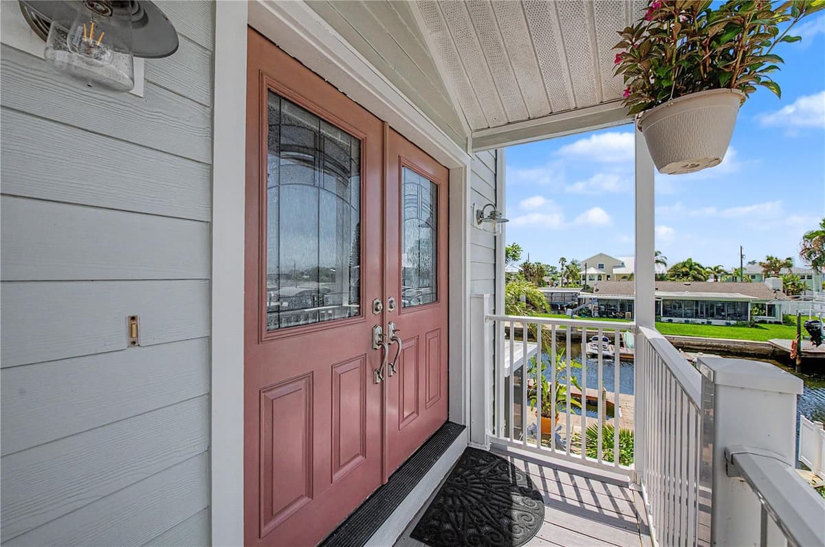 13337 SUSAN DRIVE — photo 8 of 68
