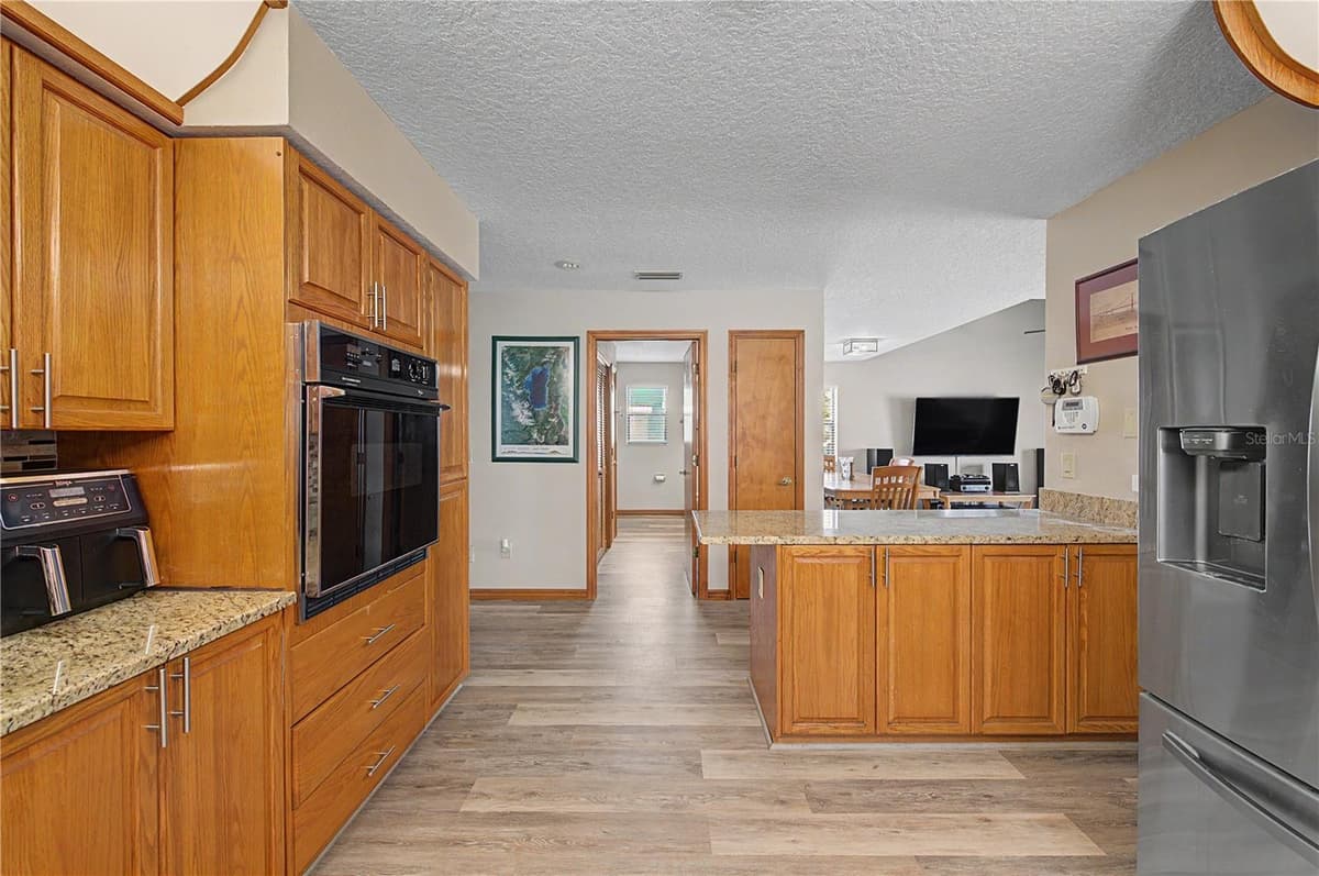 13337 SUSAN DRIVE — photo 20 of 68