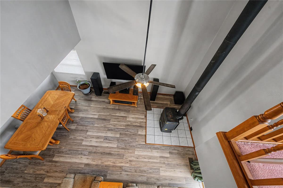 13337 SUSAN DRIVE — photo 32 of 68