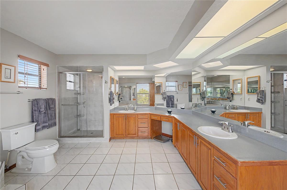 13337 SUSAN DRIVE — photo 37 of 68