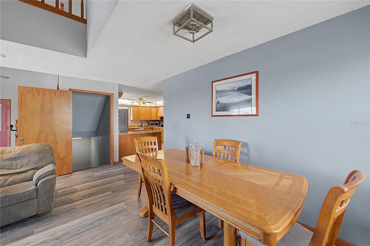 13337 SUSAN DRIVE — photo 15 of 68