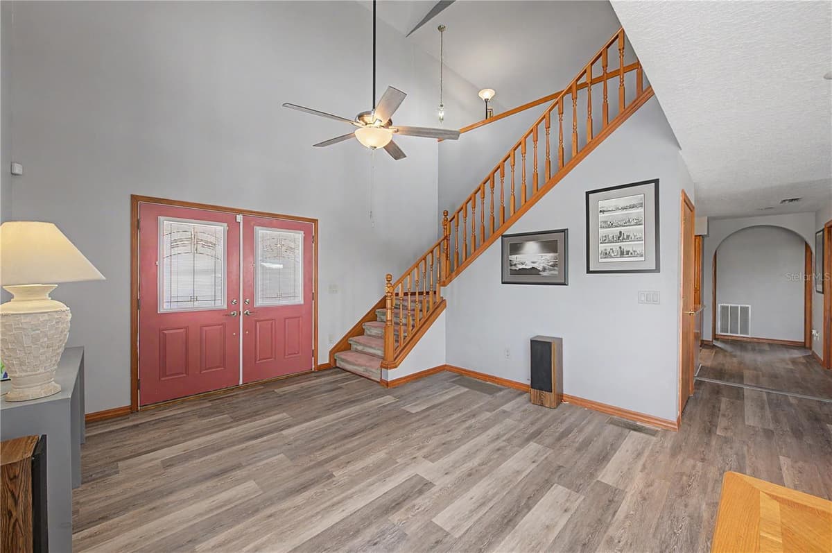 13337 SUSAN DRIVE — photo 9 of 68