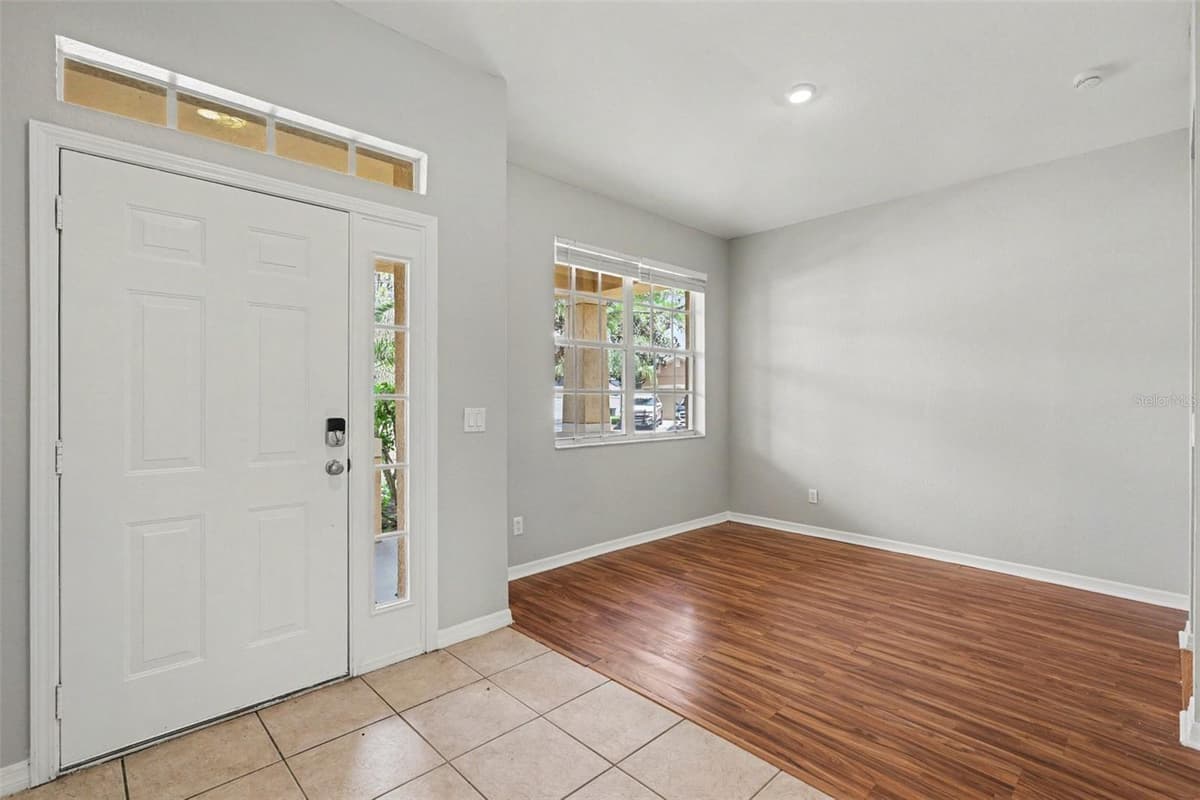 11432 LAUREL BROOK COURT — photo 4 of 16