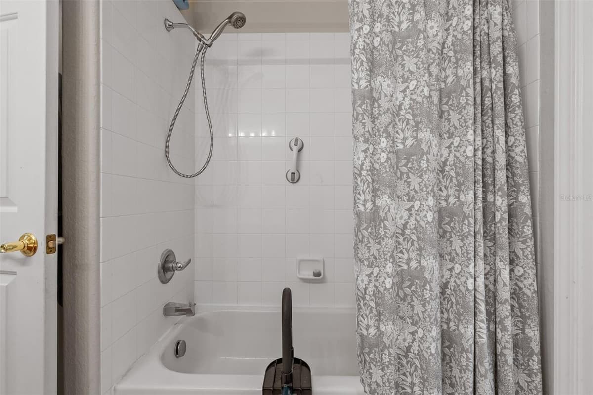 27015 FIREBUSH DRIVE — photo 26 of 59