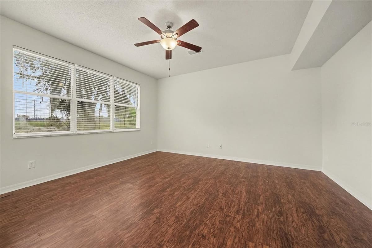 499 VICKS LANDING DRIVE — photo 6 of 42