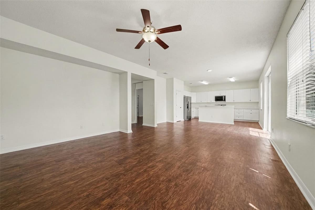 499 VICKS LANDING DRIVE — photo 4 of 42