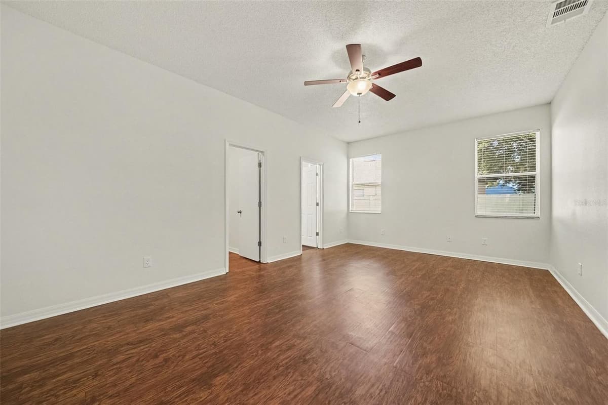 499 VICKS LANDING DRIVE — photo 18 of 42