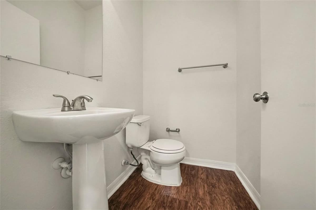 499 VICKS LANDING DRIVE — photo 31 of 42