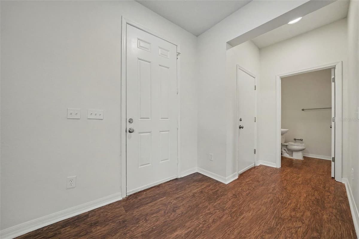 499 VICKS LANDING DRIVE — photo 20 of 42