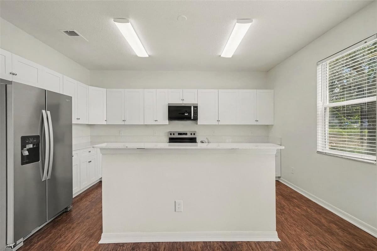 499 VICKS LANDING DRIVE — photo 10 of 42