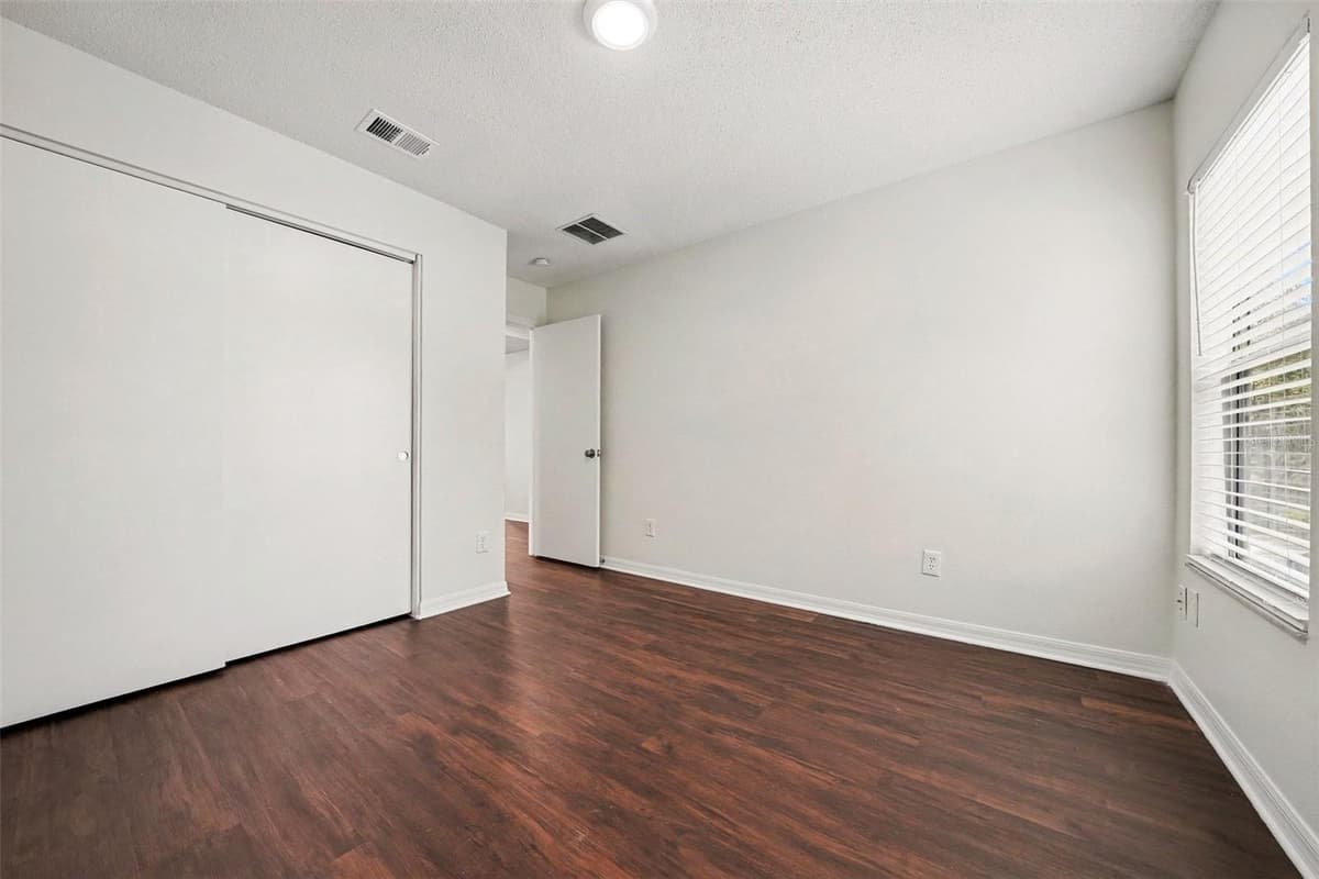 499 VICKS LANDING DRIVE — photo 27 of 42